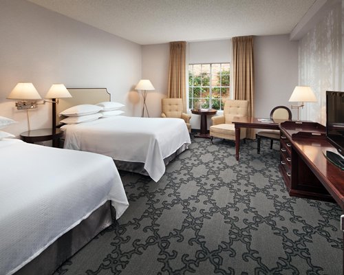 Anaheim Majestic Garden Hotel - 3 Nights