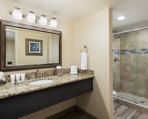 The Scottsdale Plaza Resort - 5 Nights