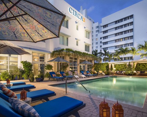 Circa 39 Hotel - 3 Nights