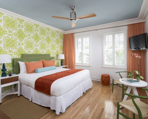 Circa 39 Hotel - 3 Nights