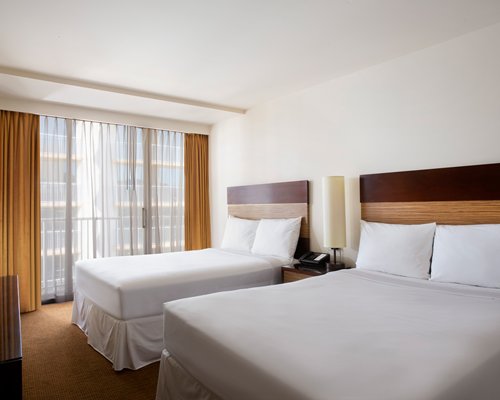 Park Shore Waikiki - 5 Nights