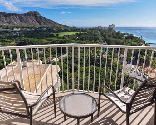Park Shore Waikiki - 5 Nights