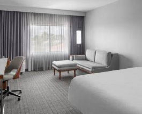 Courtyard by Marriott Tampa/Oldsmar - 5 Nights