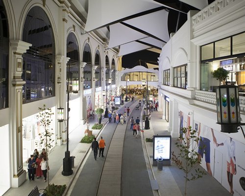 Vialand Palace Hotel - 3 Nights