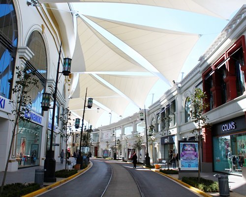 Vialand Palace Hotel - 3 Nights