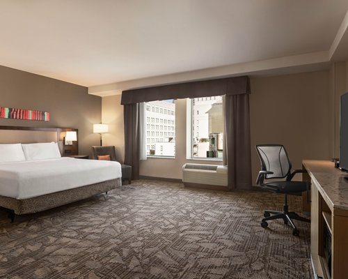 Hilton Garden Inn San Antonio Downtown Riverwalk - 3 Nights