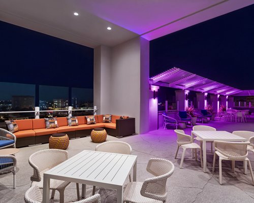 Hilton Garden Inn San Antonio Downtown Riverwalk - 3 Nights