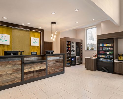 Hilton Garden Inn San Antonio Downtown Riverwalk - 3 Nights