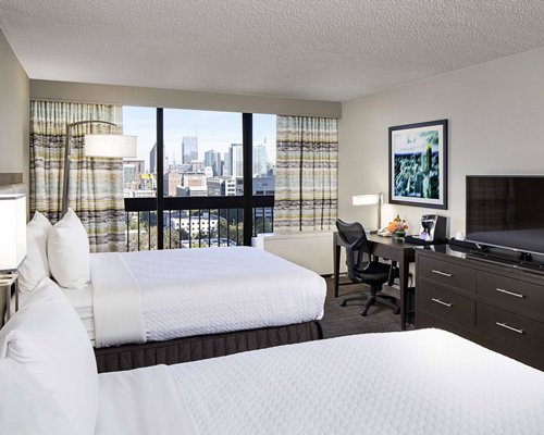 Crowne Plaza/ Stay Bridge Suites Atlanta Midtown