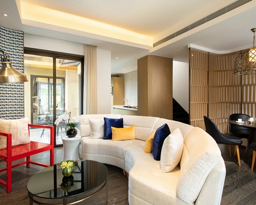 Wyndham Grand Plaza Royale Jinlin Lijiang - 3 Nights