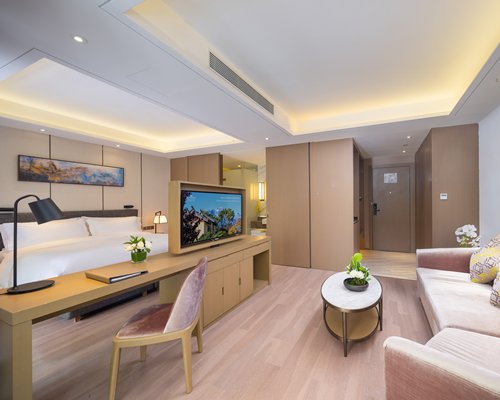 Howard Johnson Jinlin Plaza - 3 Nights