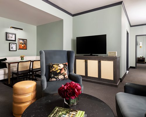 The Candler Hotel, Curio Collection by Hilton - 3 Nights