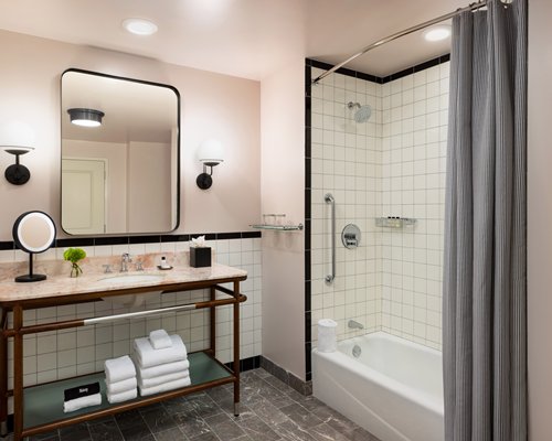 The Candler Hotel, Curio Collection by Hilton - 3 Nights
