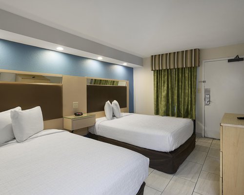 Captain's Quarters Resort
