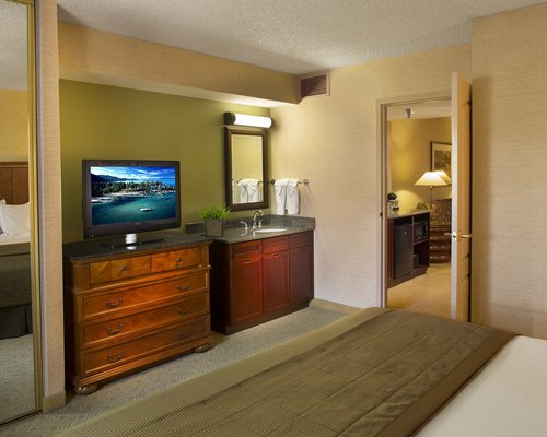 Lake Tahoe Resort Hotel - 5 Nights