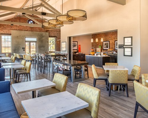 Hampton Inn Petaluma - 3 Nights