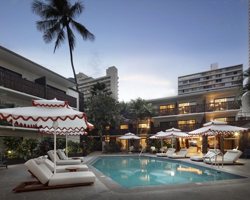 White Sands Hotel