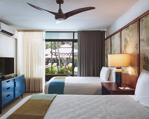 White Sands Hotel