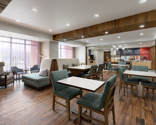 Hampton Inn Oakhurst Yosemite - 5 Nights