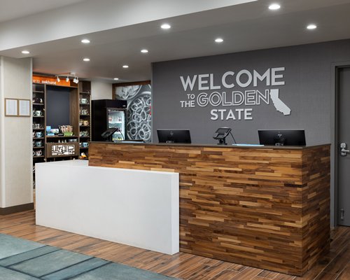 Hampton Inn Oakhurst Yosemite - 5 Nights