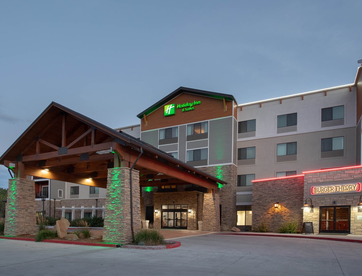 Holiday Inn & Suites Durango Downtown | SkyTravelClub