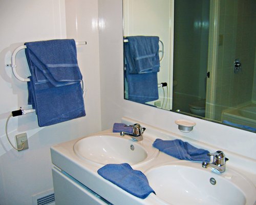 The Bishop Selwyn - R