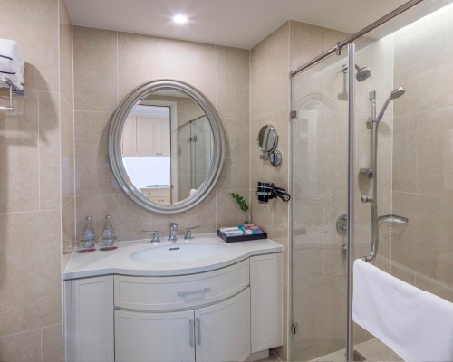 Melia Vinpearl Nha Trang Empire