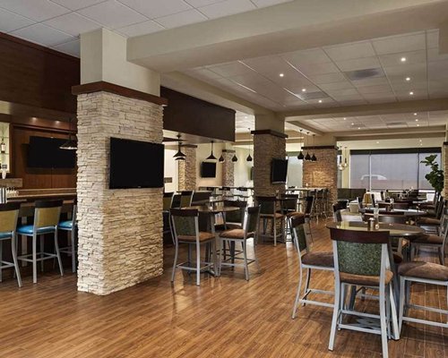 Embassy Suites by Hilton Dallas Market Center