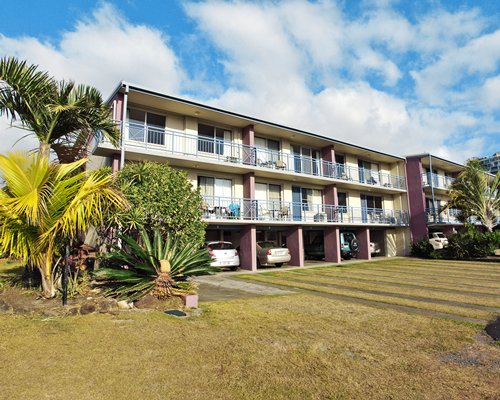 Golden Leaf - Rental