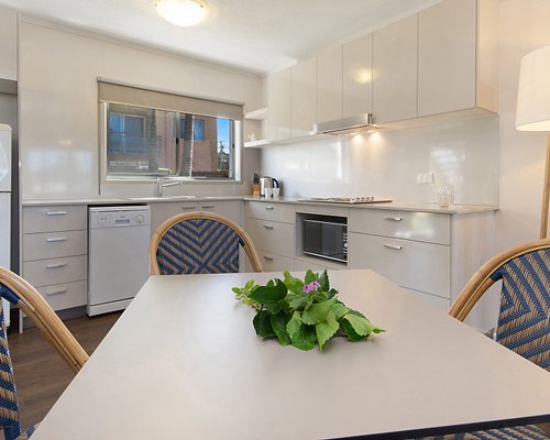 Golden Leaf - Rental