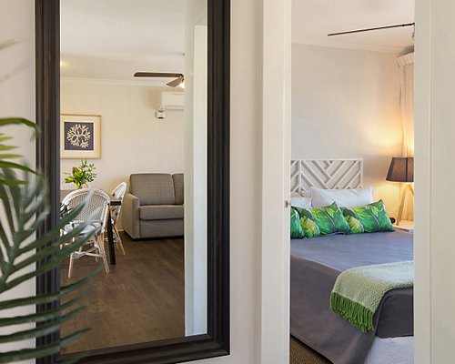 Golden Leaf - Rental