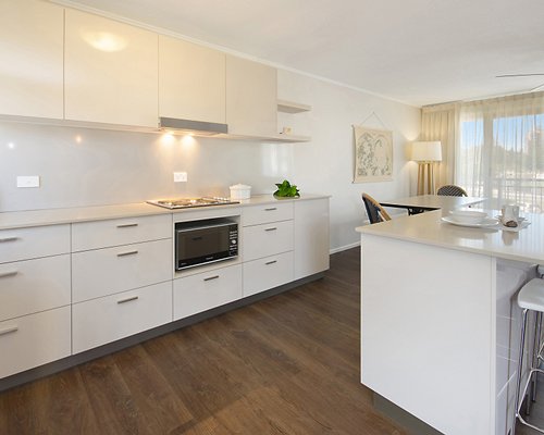 Golden Leaf - Rental