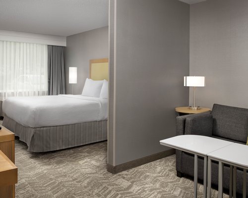 SpringHill Suites Boise Parkcenter - 5 Nights