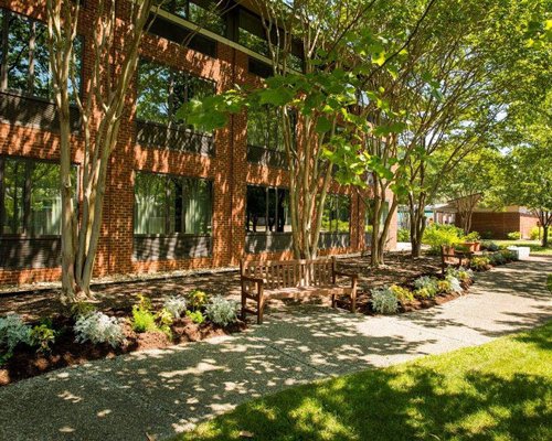 Williamsburg Woodlands Hotel & Suites - 3 Nights
