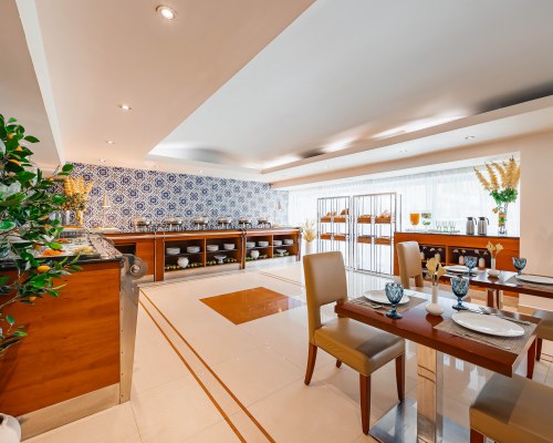 Golden Sands10 Hotel Apartments - 4 Nights