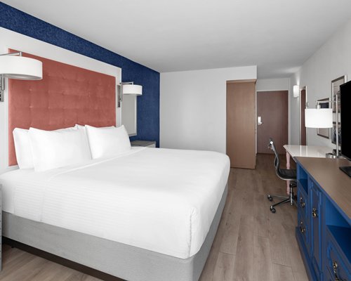 Hotel Indigo Mount Pleasant