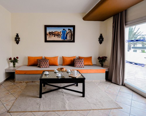 Intouriste Hotel & Suites