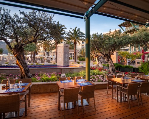 Club Hotel Loutraki - 7 Nights