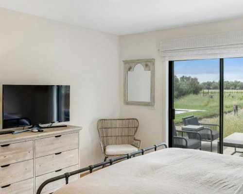 Valley Vineyard - Quintess Collection - 5 Nights