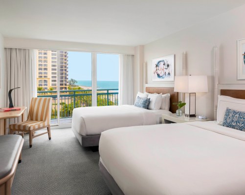 The Singer Oceanfront Resort - 5 Nights