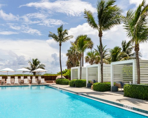 The Singer Oceanfront Resort - 5 Nights