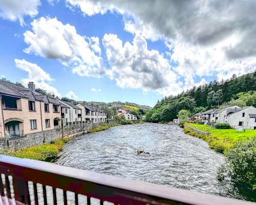 The Lakeland Village Rental