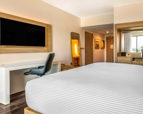 Cambria Hotel Fort Lauderdale Beach