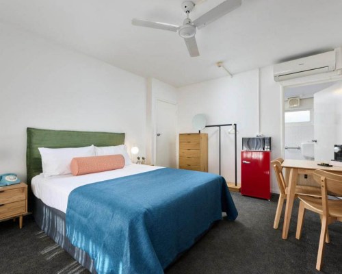 Baileys Parkside Motel - 3 Nights