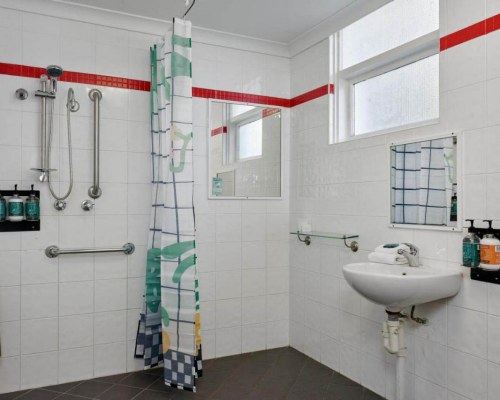 Baileys Parkside Motel - 3 Nights