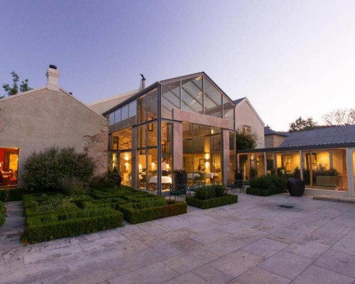 ISLINGTON HOTEL -3 Nights