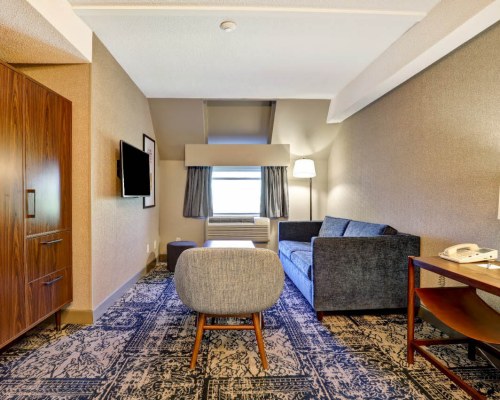 Four Points St. Catharines Niagara Suites   - 5 Nights