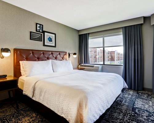 Four Points St. Catharines Niagara Suites   - 5 Nights