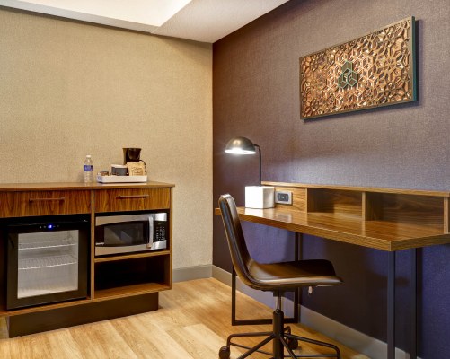 Four Points St. Catharines Niagara Suites   - 5 Nights