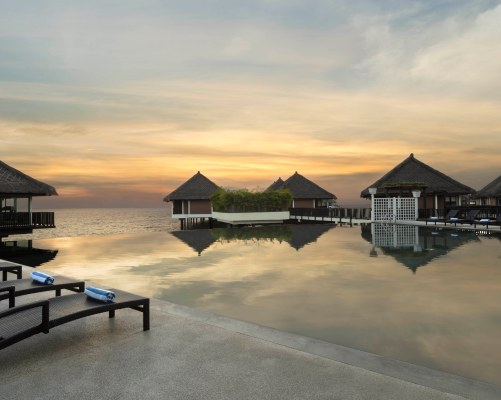 Golden Palm Tree Malaysia - Rental - 4 Nights